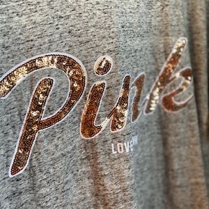 NWOT VS Pink bling Tee